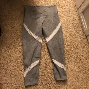Aerie ankle length leggings 2/15$